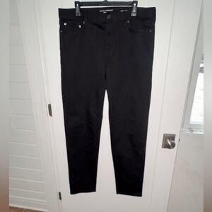 NWOT Banana Republic Traveler Athletic tapered fit jeans sz 35x34 black